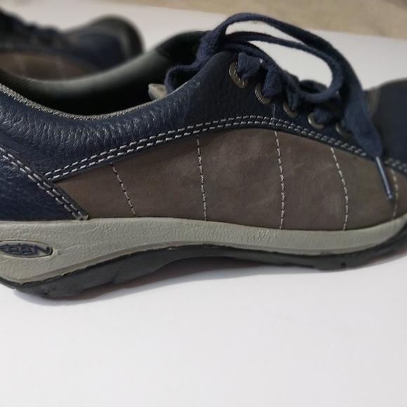 Keen Women's Navy and Gray Sneakers - Picture 3 of 8